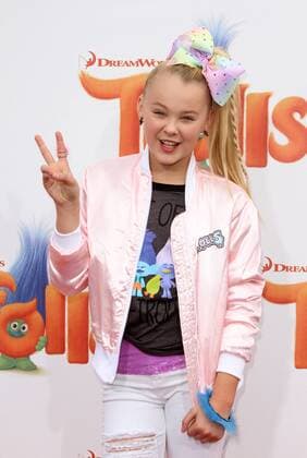 October 23, 2016 - Los Angeles, CA, United States - 23 October 2016 - Los Angeles, California - JoJo Siwa. Trolls Los Angeles Premiere held at the Regency Village Theatre in Los Angeles. Photo Credit: AdMedia Los Angeles United States - ZUMAa123 20161023_zaa_a123_281