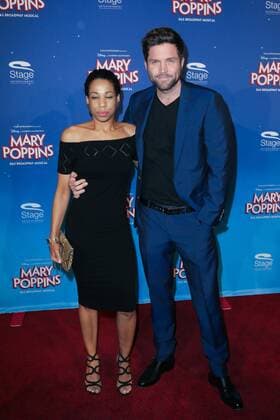 Stuttgart, Germany, Stage Apollo Theater, 23.10.2016, Deutschlandpremiere des Musical Mary Poppins, Peter Ketnath mit Frau Maykellis ( DeFodi515