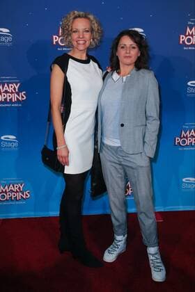 Stuttgart, Germany, Stage Apollo Theater, 23.10.2016, Deutschlandpremiere des Musical Mary Poppins, Melanie Wiegmann mit Katya Keller ( DeFodi515