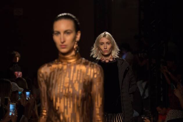 October 24, 2016 - Sao Paulo, Brazil - Model presents creation by Reinaldo Lourenco, during the Sao Paulo Fashion Week, winter 2017 edition, this Monday, in Sao Paulo, Brazil. Sao Paulo Brazil - ZUMAl146 20161024_zaf_l146_060