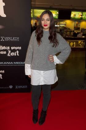 Nilam Farooq - Premiere Allein gegen die Zeit in der Kulturbrauerei in Berlin am 24.10.2016. Premiere ALLEIN GEGEN DIE ZEIT