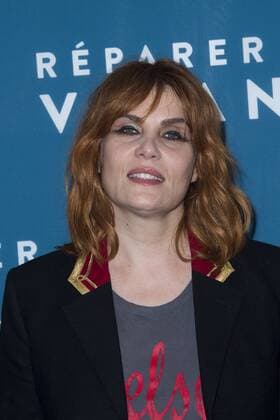 Emmanuelle Seigner CELEBRITIES : Filmpremiere Reparer les Vivants - 24 10 2016 JBAutissier Panoramic 