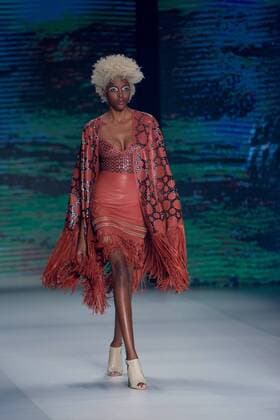 October 24, 2016 - Sao Paulo, Brazil - Model presents creation by Patricia Viera, during the Sao Paulo Fashion Week, winter 2017 edition, this Monday, in Sao Paulo, Brazil. Sao Paulo Brazil - ZUMAl146 20161024_zaf_l146_070
