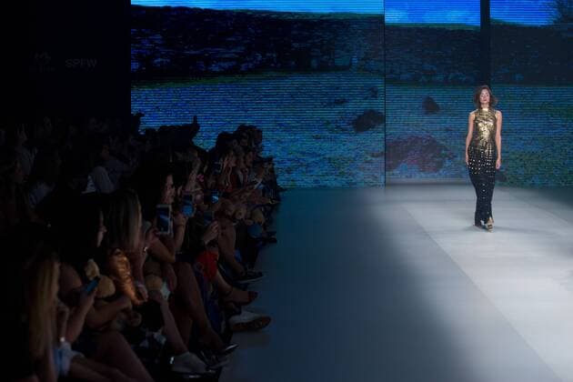 October 24, 2016 - Sao Paulo, Brazil - Model presents creation by Patricia Viera, during the Sao Paulo Fashion Week, winter 2017 edition, this Monday, in Sao Paulo, Brazil. Sao Paulo Brazil - ZUMAl146 20161024_zaf_l146_082