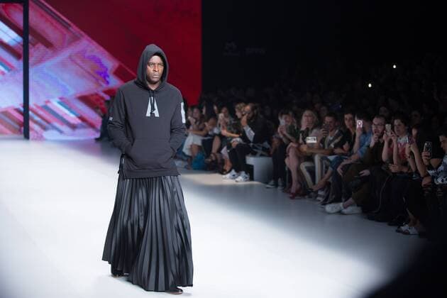 October 24, 2016 - Sao Paulo, Brazil - Model presents creation by LAB, during the Sao Paulo Fashion Week, winter 2017 edition, this Monday, in Sao Paulo, Brazil. Sao Paulo Brazil - ZUMAl146 20161024_zaf_l146_110