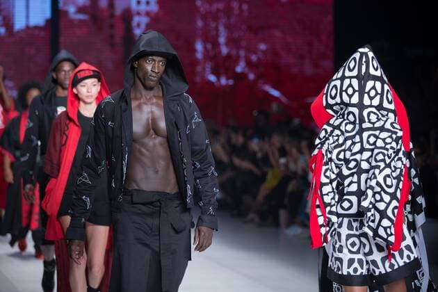 October 24, 2016 - Sao Paulo, Brazil - Model presents creation by LAB, during the Sao Paulo Fashion Week, winter 2017 edition, this Monday, in Sao Paulo, Brazil. Sao Paulo Brazil - ZUMAl146 20161024_zaf_l146_116
