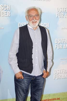 Dieter Hallervorden bei der Premiere des Kinofilms Ostfriesisch für Anfänger im Kino in der Astor Filmlounge. Berlin, 24.10.2016 Foto:xS.xGabschx xFuturexImage