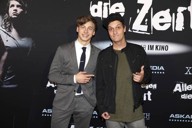 Timmi Trinks und LeFloid bei der Premiere des Kinofilms Allein gegen die Zeit im Kino in der Kulturbrauerei. Berlin, 24.10.2016 Foto:xS.xGabschx xFuturexImage