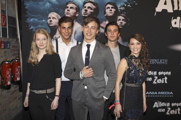 Stephanie Amarell, Ugur Ekeroglu, Timmi Trinks, Timon Wloka und Janina Fautz bei der Premiere des Kinofilms Allein gegen die Zeit im Kino in der Kulturbrauerei. Berlin, 24.10.2016 Foto:xS.xGabschx xFuturexImage
