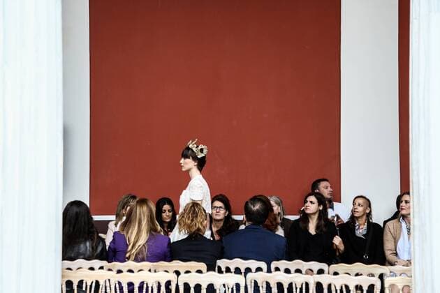 (161025) -- ATHENS, Oct. 25, 2016 -- A model presents a creation of Greek designer Vassilis Zoulias during the Athens Xclusive Designers Week at Zappeion exhibition hall on Oct. 22, 2016. The event celebrated its 10-year anniversary in Greece. ) (zxj) GREECE-ATHENS-FASHION LefterisxPartsalis 