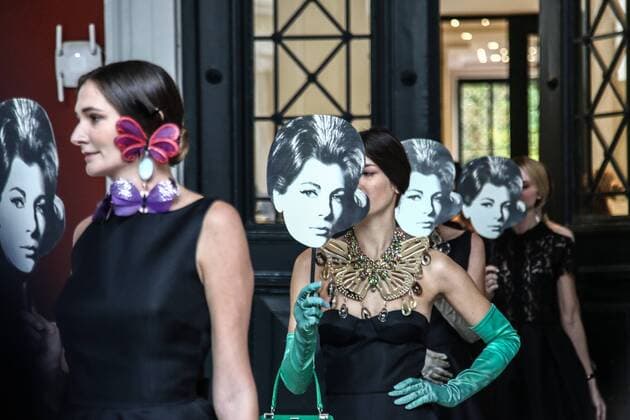 (161025) -- ATHENS, Oct. 25, 2016 -- Models present creations of Greek designer Vassilis Zoulias during the Athens Xclusive Designers Week at Zappeion exhibition hall on Oct. 22, 2016. The event celebrated its 10-year anniversary in Greece. ) (zxj) GREECE-ATHENS-FASHION LefterisxPartsalis 
