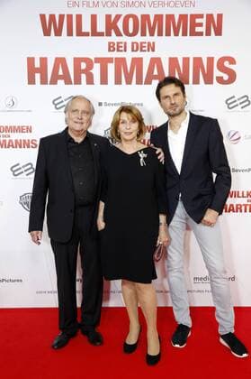 Michael Verhoeven, Senta Berger und Simon Verhoeven bei der Weltpremiere des Kinofilms Willkommen bei den Hartmanns im Mathäser Filmpalast. München, 25.10.2016 Foto:xD.xBedrosianx xFuturexImage
