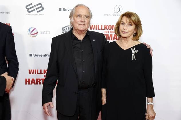 Michael Verhoeven mit Gattin Senta Berger bei der Weltpremiere des Kinofilms Willkommen bei den Hartmanns im Mathäser Filmpalast. München, 25.10.2016 Foto:xD.xBedrosianx xFuturexImage