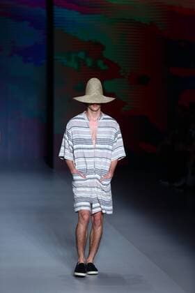 October 26, 2016 - Sao Paulo, Brazil - Model presents creation by Osklen, during the Sao Paulo Fashion Week, winter 2017 edition, this Wednesday , in Sao Paulo, Brazil. Sao Paulo Brazil - ZUMAl146 20161026_zaf_l146_106