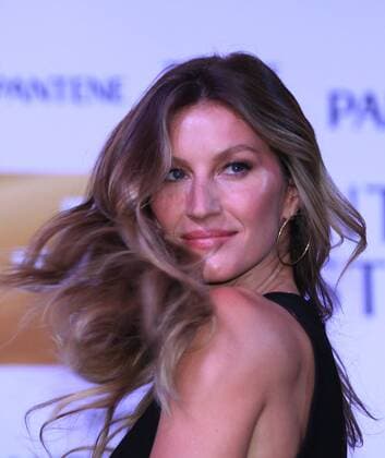 Model Gisele Bündchen poses during the opening of a beauty institute in Mexico City, Mexico, 26 October 2016. Model Gisele Bündchen in Mexico !ACHTUNG: NUR REDAKTIONELLE NUTZUNG!  MEX16 20161027-636131455382495210