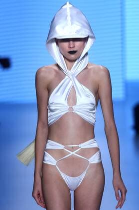 SAO PAULO, Oct. 26, 2016 -- A model presents a creation of Amir Slama s collection during Sao Paulo Fashion Week in Sao Paulo, Brazil on Oct. 26, 2016. ) (cyc) BRAZIL-SAO PAULO-FASHION WEEK RahelxPatrasso 