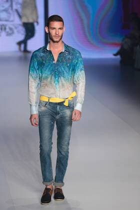 October 27, 2016 - Sao Paulo, Brazil - Model presents creation by Samuel Cirnansck, during the Sao Paulo Fashion Week, winter 2017 edition, this Thursday , in Sao Paulo, Brazil. Sao Paulo Brazil - ZUMAl146 20161027_zaf_l146_023