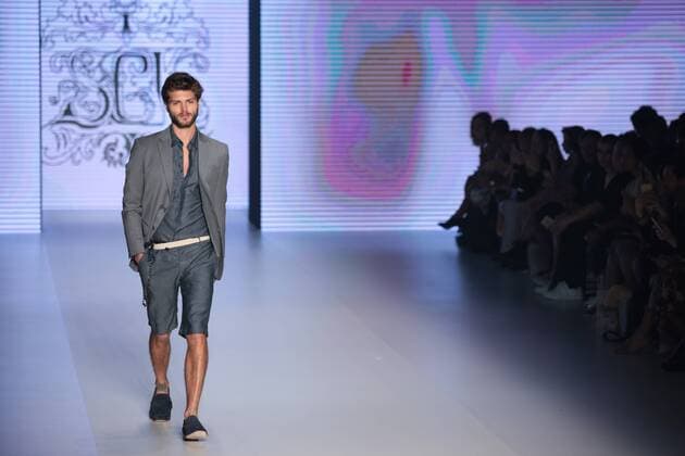 October 27, 2016 - Sao Paulo, Brazil - Model presents creation by Samuel Cirnansck, during the Sao Paulo Fashion Week, winter 2017 edition, this Thursday , in Sao Paulo, Brazil. Sao Paulo Brazil - ZUMAl146 20161027_zaf_l146_037