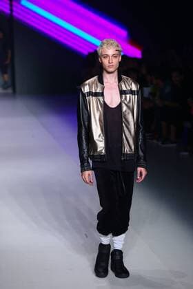 October 27, 2016 - Sao Paulo, Brazil - Model presents creation by Ratier, during the Sao Paulo Fashion Week, winter 2017 edition, this Thursday , in Sao Paulo, Brazil. Sao Paulo Brazil - ZUMAl146 20161027_zaf_l146_069
