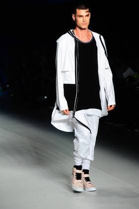 SÃO PAULO, SP - 27.10.2016: SPFW N42 - Ratier show during Fashion Week N42 held in Ibirapuera Park in Sao Paulo, SP. x1221453x  AlexandrexBattibugli
