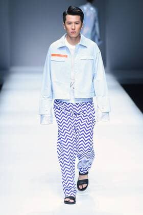 October 28, 2016 - Beijing, Beijing, China - Beijing,CHINA-October 27 2016: (EDITORIAL USE ONLY. CHINA OUT) A model presents a creation of SIVICO at the China Fashion Week in Beijing. The SIVICO collections are released at the China Fashion Week (S S 2017) in Beijing, October 27th, 2016. Beijing China  - ZUMAs145 20161028_zaa_s145_035