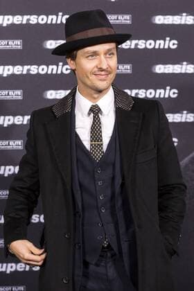 Tom Schilling bei der Premiere der Musik-Dokumentation Oasis: Supersonic im Kino International. Berlin, 27.10.2016 Foto:xB.xKriemannx xFuturexImage