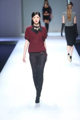 October 28, 2016 - Beijing, Beijing, China - A model presents a creation of Rabbit-Warm at China Fashion Week in Beijing on October 28th, 2016. Beijing China  - ZUMAs145 20161028_zaa_s145_100