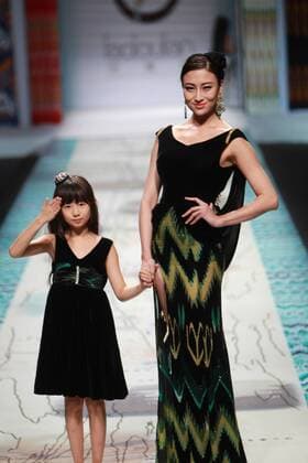 BEIJING, CHINA - OCTOBER 28: Models showcase designs on the runway at TaoLouLan by Tao Tao collection during the Mercedes-Benz China Fashion Week Spring Summer 2017 at the Banquet Hall of Beijing Hotel on October 28, 2016 in Beijing, China.  CFP494552907