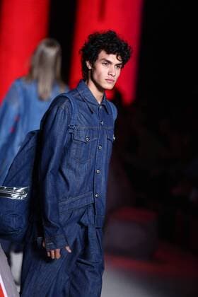 October 28, 2016 - Sao Paulo, Brazil - Model presents creation by Coca Cola Jeans, during the Sao Paulo Fashion Week, winter 2017 edition, this Friday , in Sao Paulo, Brazil. Sao Paulo Brazil - ZUMAl146 20161028_zaf_l146_023