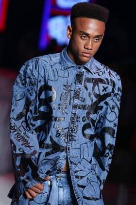 October 28, 2016 - Sao Paulo, Brazil - Model presents creation by Coca Cola Jeans, during the Sao Paulo Fashion Week, winter 2017 edition, this Friday , in Sao Paulo, Brazil. Sao Paulo Brazil - ZUMAl146 20161028_zaf_l146_028