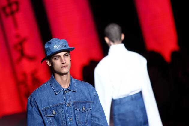 October 28, 2016 - Sao Paulo, Brazil - Model presents creation by Coca Cola Jeans, during the Sao Paulo Fashion Week, winter 2017 edition, this Friday , in Sao Paulo, Brazil. Sao Paulo Brazil - ZUMAl146 20161028_zaf_l146_042