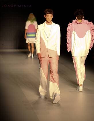 Sao Paulo Fashion Week - John Pepper SÃO PAULO, SP - 28.10.2016: SPFW N42 - stylist show John Pepper during São Paulo Fashion Week (SPFW) Trans N42 held in Ibirapuera Hall in São Paulo, SP. x1222247x  RicardoxMoreira