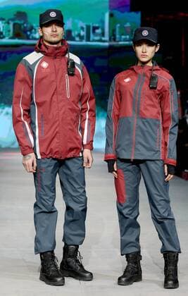 Models present safety protection uniforms of the brand SWOTO by designer Liu Wei during the China Fashion Week in Beijing, capital of China, Oct. 28, 2016. ) (ry) CHINA-BEIJING-FASHION WEEK(CN) ChenxJianli 