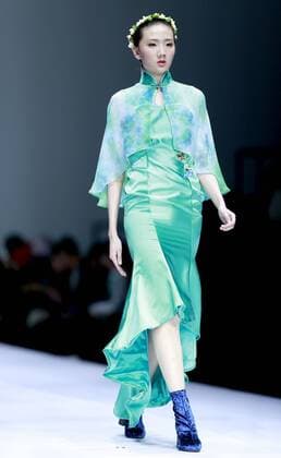 A model presents a creation at the HIKARI Cup 2016 China 3D Digital Fashion Design Contest during the China Fashion Week in Beijing, capital of China, Oct. 28, 2016. ) (ry) CHINA-BEIJING-FASHION WEEK (CN) ChenxJianli 