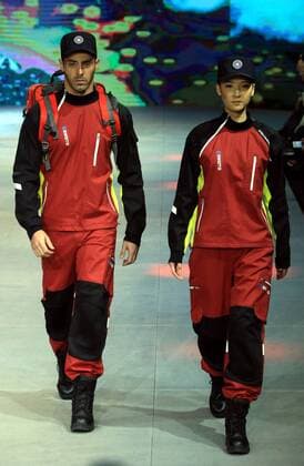 Models present safety protection uniforms of the brand SWOTO during the China Fashion Week in Beijing, capital of China, Oct. 28, 2016. ) (ry) CHINA-BEIJING-FASHION WEEK(CN) LixMingfang 