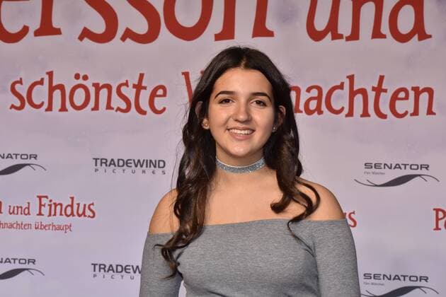 die Findus Sprecherin Roxana Samadi, ist die Tochter des Regisseurs Ali Samadi Ahadi, posiert am 29.10.2016 in Köln bei der Premiere des Films Pettersson und Findus - Das schönste Weihnachten überhaupt im Cinedom in Köln.