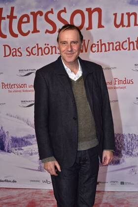 Schauspieler Stefan Kurt posiert am 29.10.2016 in Köln bei der Premiere des Films Pettersson und Findus - Das schönste Weihnachten überhaupt im Cinedom in Köln.