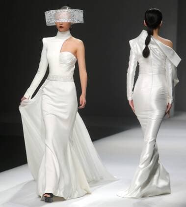 Chinese and European models wear clothing from the Maryma 2017 collection during China s international fashion week in Beijing on October 29, 2016. Chinese fashion designers are becoming an international force with both European and American fashion houses looking at the new, fresh Chinese clothing-minds as potential partners in future clothing brands.  PEK2016102915 STEPHENxSHAVER
