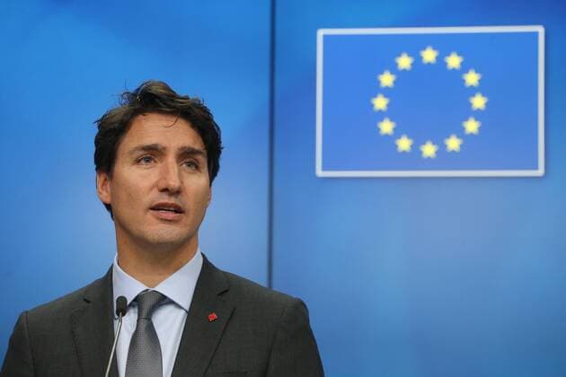 Bilder des Tages Canadian Prime Minister Justin Trudeau talks to the press during the EU-Canada summit meeting, Sunday 30 October 2016, at the European Union headquarters in Brussels. EU leaders and Canada will sign at Today s summit the Comprehensive Economic and Trade Agreement (CETA). The signing of the treaty was delayed by the refusal of the Belgian Walloon and Brussels Region.  NICOLASxMAETERLINCK 04969172