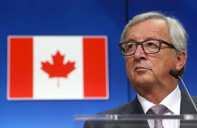 Bilder des Tages EU und Kanada besiegeln CETA European Commission President Jean-Claude Juncker pictured during the EU-Canada summit meeting, Sunday 30 October 2016, at the European Union headquarters in Brussels. EU leaders and Canada will sign at Today s summit the Comprehensive Economic and Trade Agreement (CETA). The signing of the treaty was delayed by the refusal of the Belgian Walloon and Brussels Region.  NICOLASxMAETERLINCK 04969248