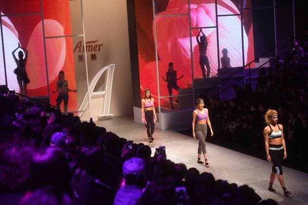(161030) -- BEIJING, Oct. 30, 2016 -- Models show creations of Aimer during the China Fashion Week in Beijing, capital of China, Oct. 30, 2016. ) (zkr) CHINA-BEIJING-FASHION WEEK(CN) JinxLiangkuai 