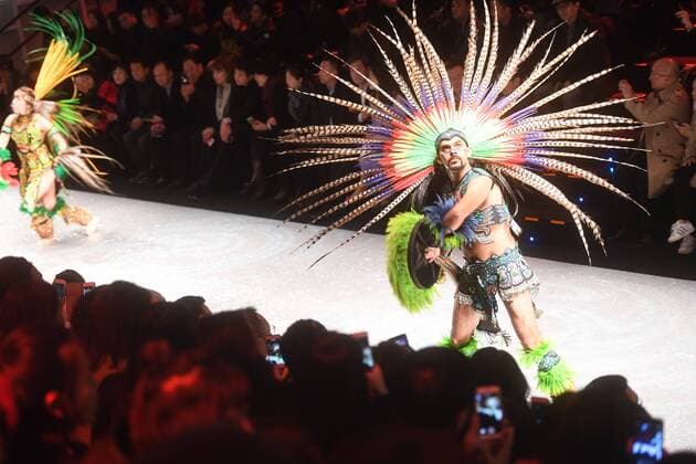 (161030) -- BEIJING, Oct. 30, 2016 -- Models show creations of Aimer during the China Fashion Week in Beijing, capital of China, Oct. 30, 2016. ) (zkr) CHINA-BEIJING-FASHION WEEK(CN) JinxLiangkuai 