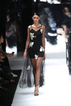October 30, 2016 - Beijing, Beijing, China - Beijing,CHINA-October 30 2016: (EDITORIAL USE ONLY. CHINA OUT) ..A model presents a creation of Zoul at the China Fashion Week in Beijing, October 30th, 2016. Beijing China  - ZUMAs145 20161030_zaa_s145_015