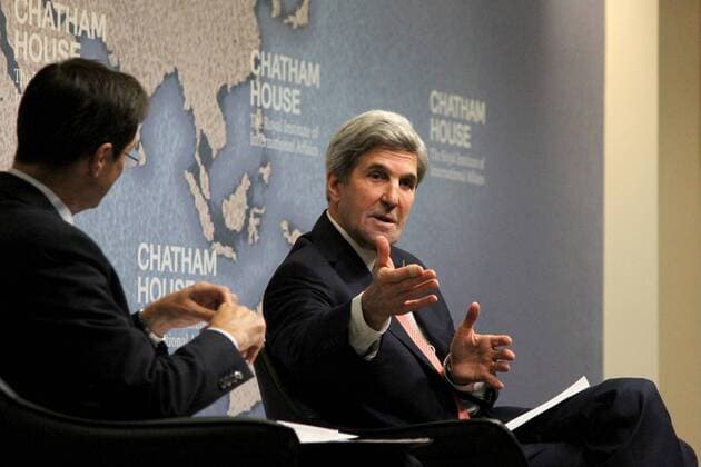 United Kingdom: John Kerry receives Chatham House Prize 2016 US Secretary of State John Kerry speaking at Chatham House in London, after receiving the Chatham House Prize 2016. Kerry and Iranian Minister of Foreign Affairs Dr Mohammad Javad Zarif were jointly awarded the prize in recognition of their crucial roles in successfully negotiating the historic nuclear deal between Iran and the P5+1.  DominicxDudley