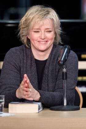 Karin Slaughter bei ihrer Deutschland Buchpremiere bei der Mayersche mit dem Roman Blutige Fesseln am 31.10.2016 in Köln. Buchpremiere bei der Mayersche mit dem Roman Blutige Fesseln in Köln
