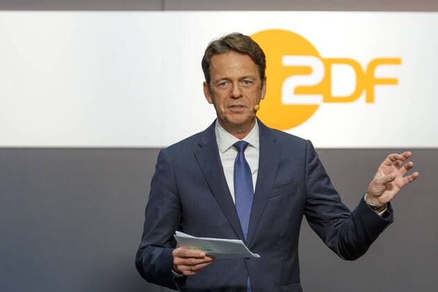 01.11.2016, Berlin, Deutschland, GER, XY-Preisverleihung 2016 - Gemeinsam gegen das Verbrechen - im Hauptstadtstudio des ZDF. Foto: Moderator der Sendung Rudi Cerne
