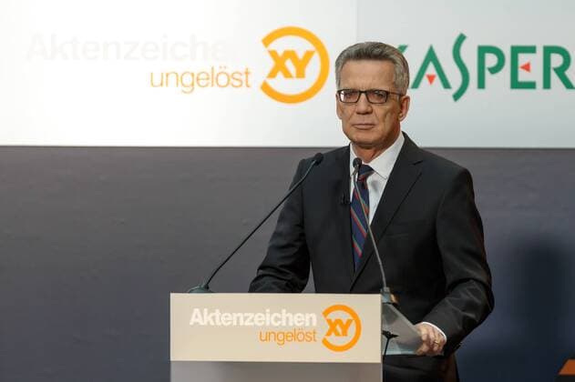 01.11.2016, Berlin, Deutschland, GER, XY-Preisverleihung 2016 - Gemeinsam gegen das Verbrechen - im Hauptstadtstudio des ZDF. Foto: BM Thomas de Maiziere (CDU)