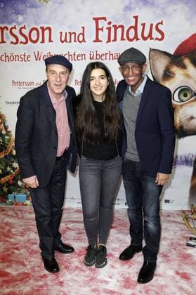 Stefan Kurt, Roxana Samadi und Ali Samadi Ahadi bei der Premiere des Kinofilms Pettersson und Findus 2 - Das schönste Weihnachten überhaupt im Colosseum. Berlin, 01.11.2016 Foto:xS.xGabschx xFuturexImage