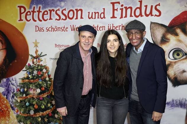 Stefan Kurt, Roxana Samadi und Ali Samadi Ahadi bei der Premiere des Kinofilms Pettersson und Findus 2 - Das schönste Weihnachten überhaupt im Colosseum. Berlin, 01.11.2016 Foto:xS.xGabschx xFuturexImage