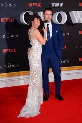 . 01 11 2016. London, United Kingdom. Guests attend The Crown TV series premiere.  xChrisxJosephx xi-Imagesx IIM-13723-0066